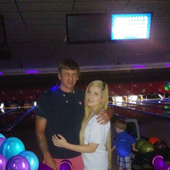 Meet your Posher, Courtney - Picture 1 of 1